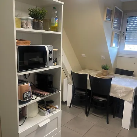 F1 Meublé Apartamento Illkirch-Graffenstaden