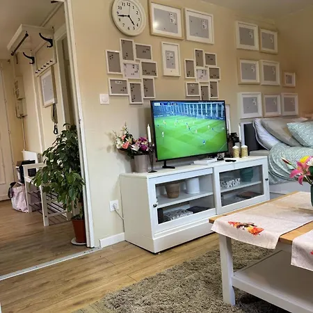F1 Meublé Apartamento *